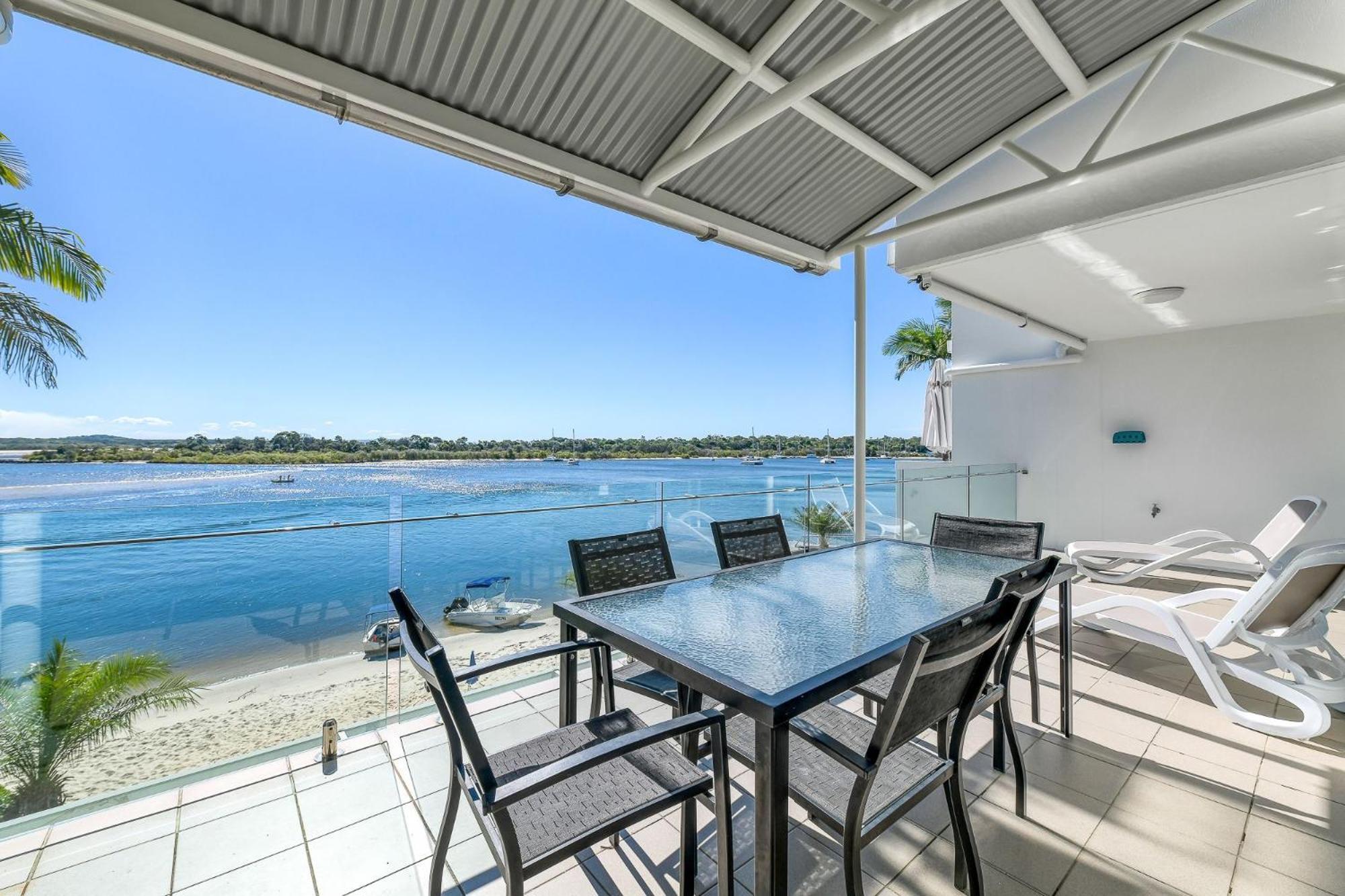 Noosa Quays Waterfront Accomodation Esterno foto