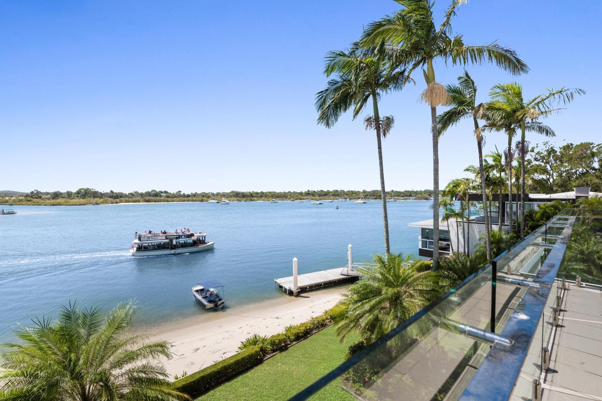 Noosa Quays Waterfront Accomodation Esterno foto